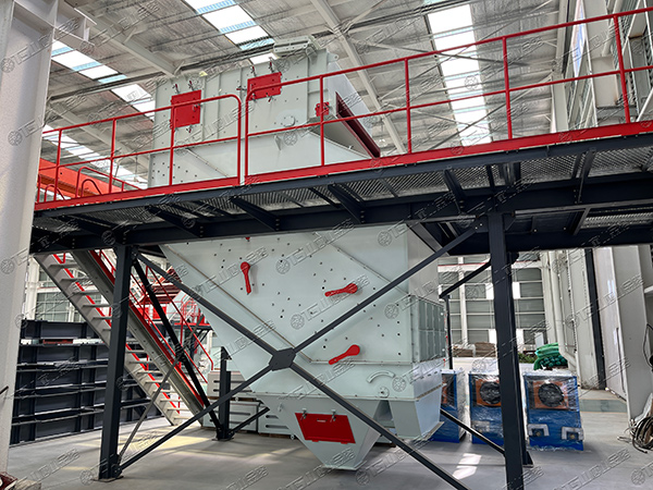 高頻篩，細物料篩分專家，效率高還不堵孔