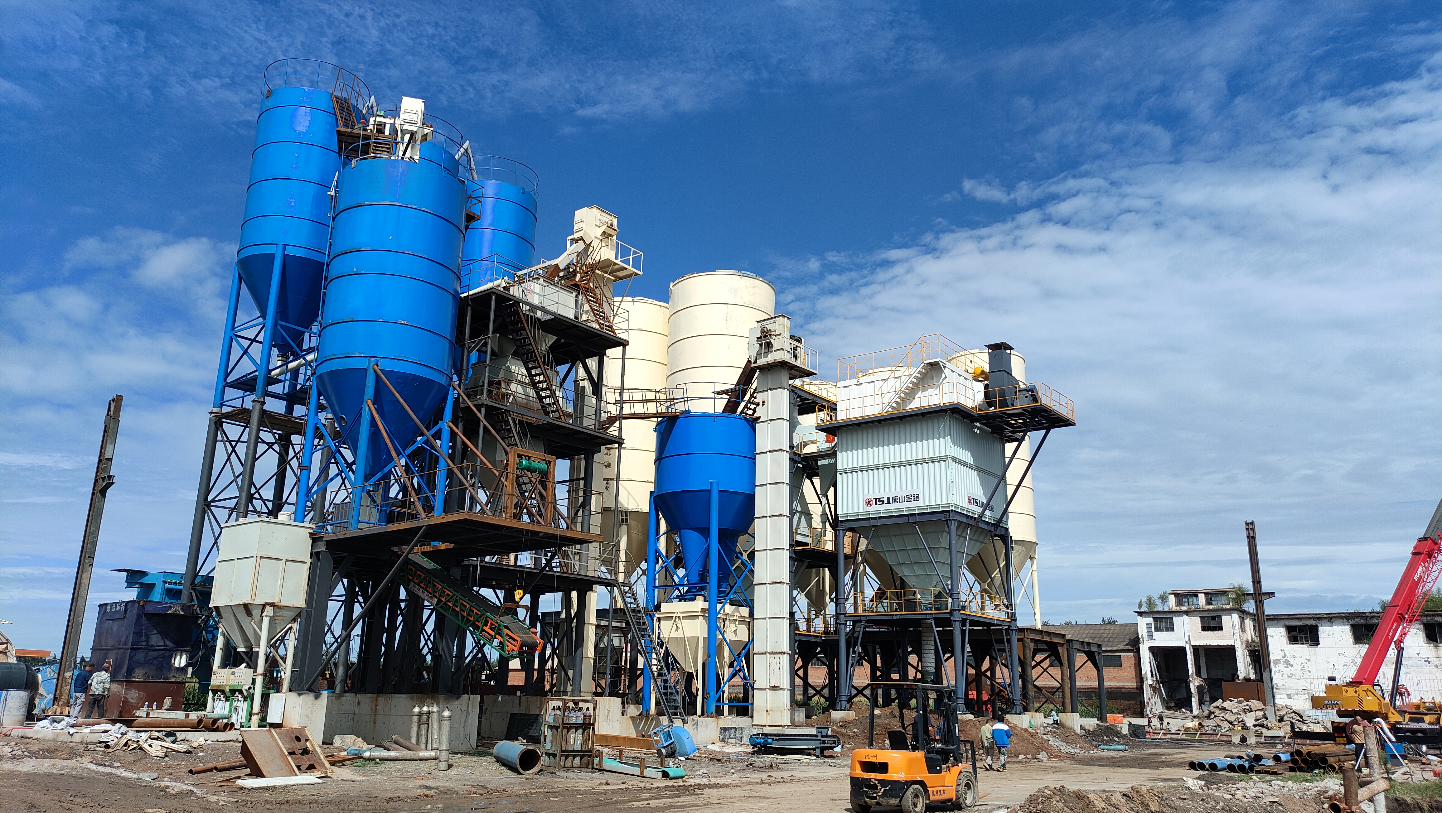 唐山金路制砂樓：智能引領(lǐng)，生產(chǎn)無(wú)憂